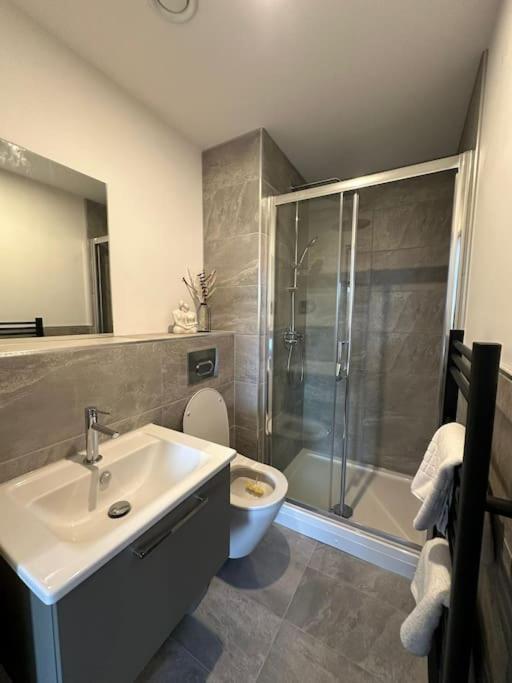 Stylish Central York Apartment Free Parking & Gym Dış mekan fotoğraf